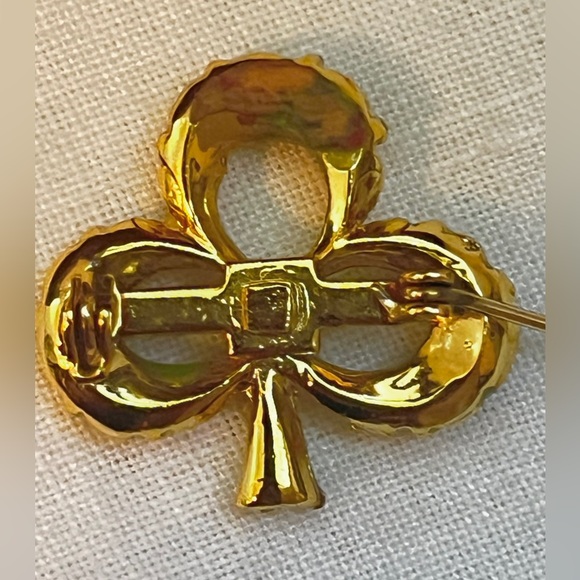 Vintage 1950s Four-Leaf Clover Brooch with Green Enamel & Milk Glass - Picture 3 of 6